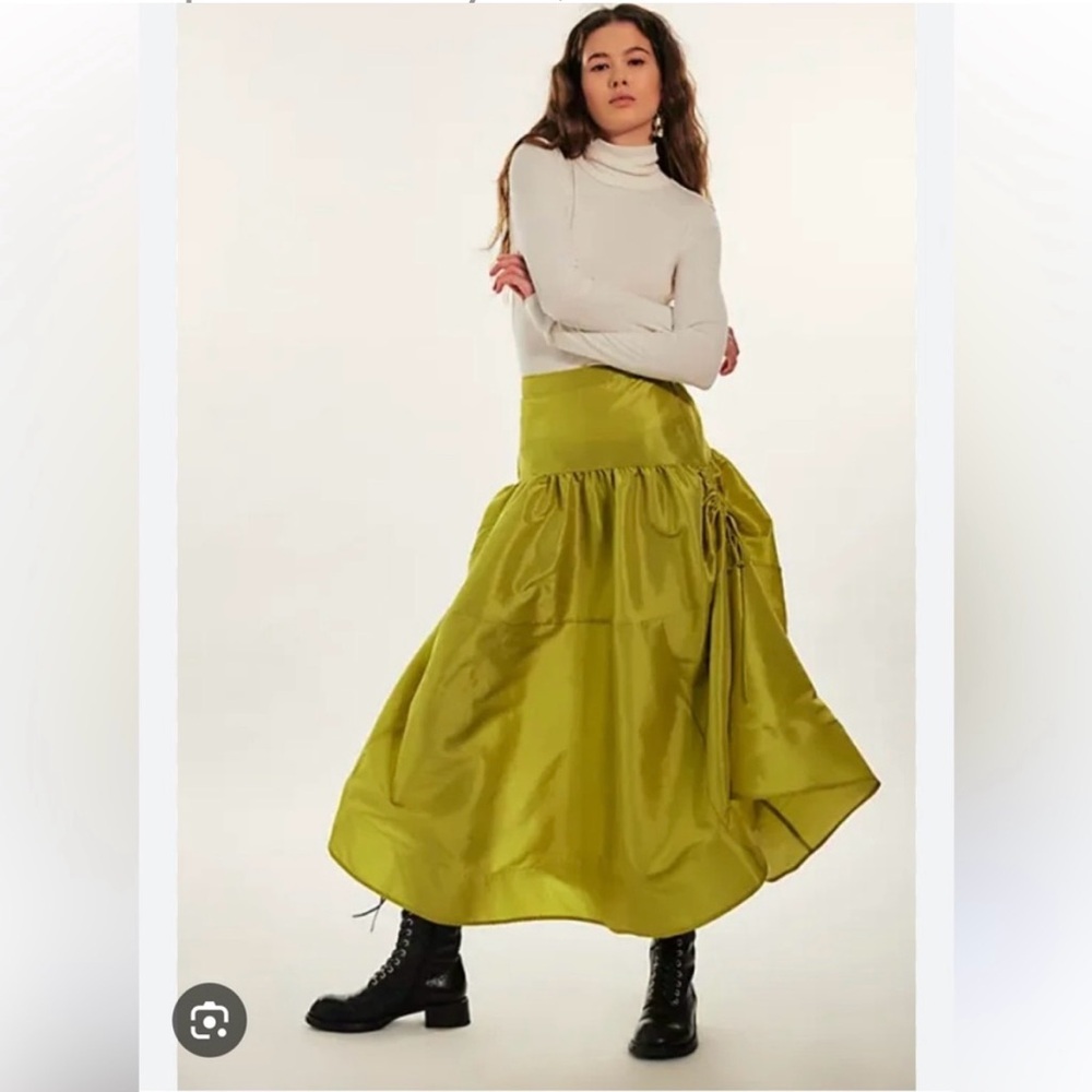 Free People Emery Drop-Waist Midi Skirt
Size XS